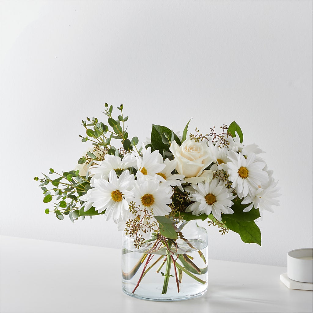 Fresh Linen Bouquet – GOD'S GARDEN FLOWER SHOP, Lancaster CA