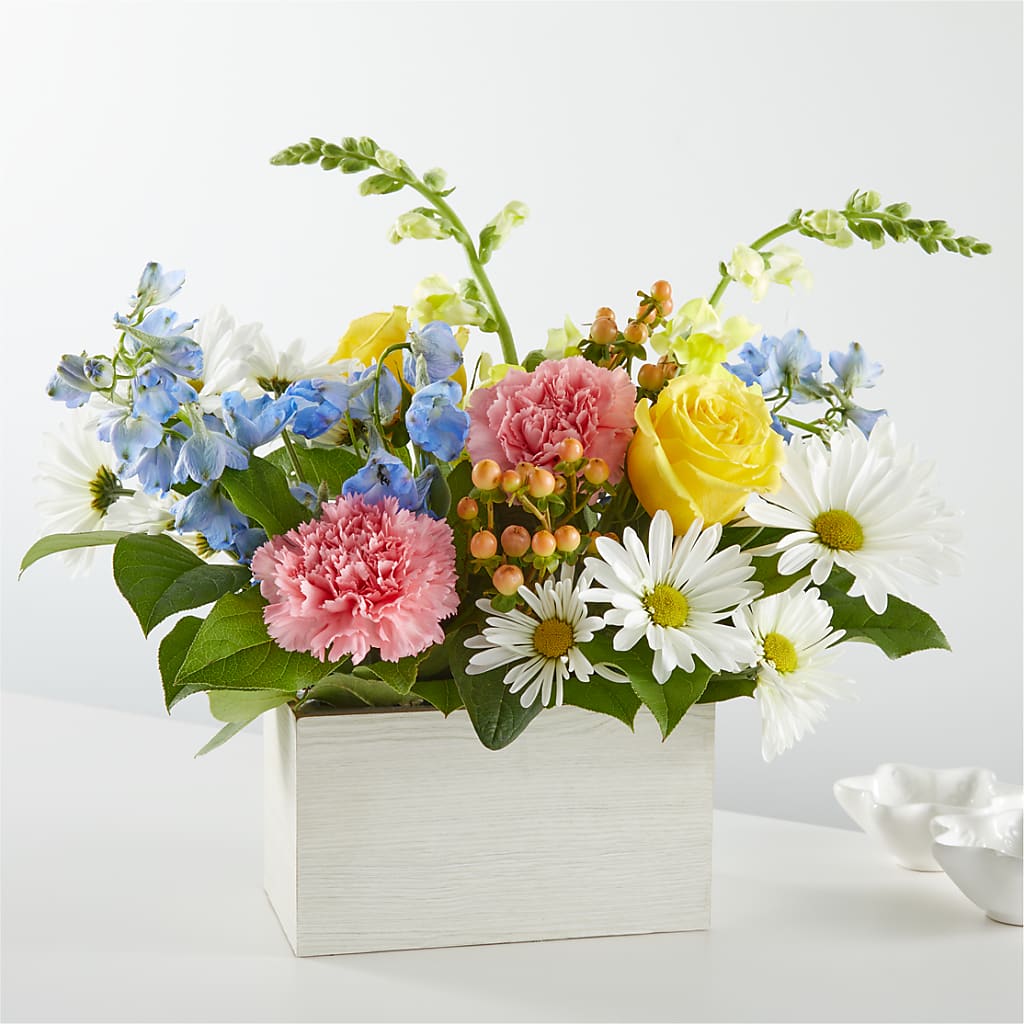 Sun Salutation Box Bouquet – GOD'S GARDEN FLOWER SHOP, Lancaster CA