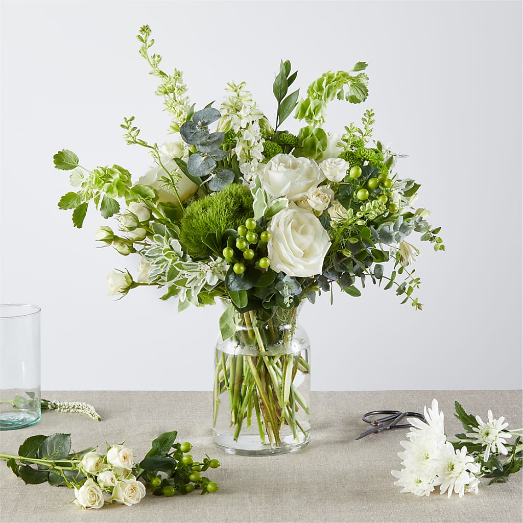Irish Garden - A Florist Original – GOD'S GARDEN FLOWER SHOP, Lancaster CA