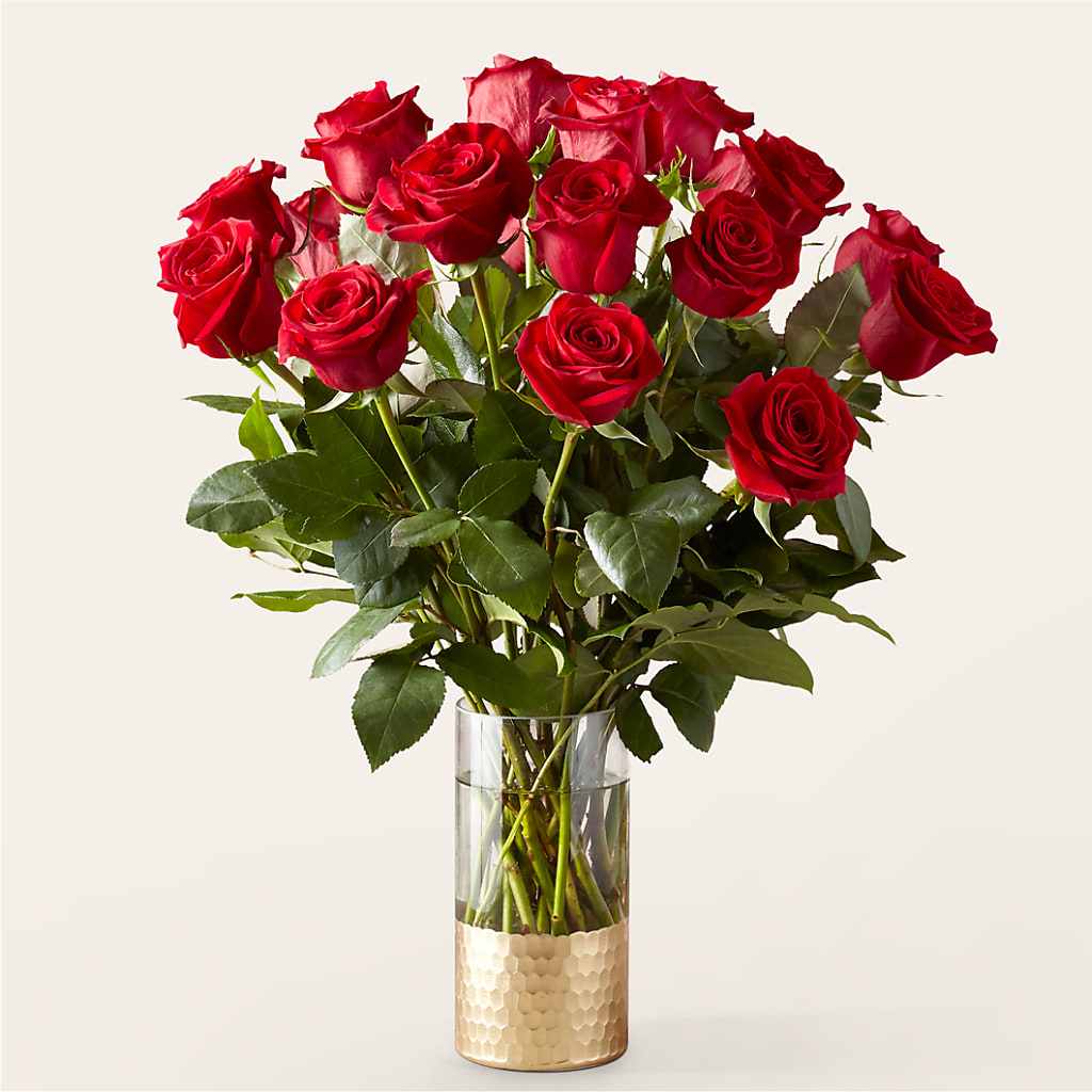 Classic Love Red Rose Bouquet – GOD'S GARDEN FLOWER SHOP, Lancaster CA