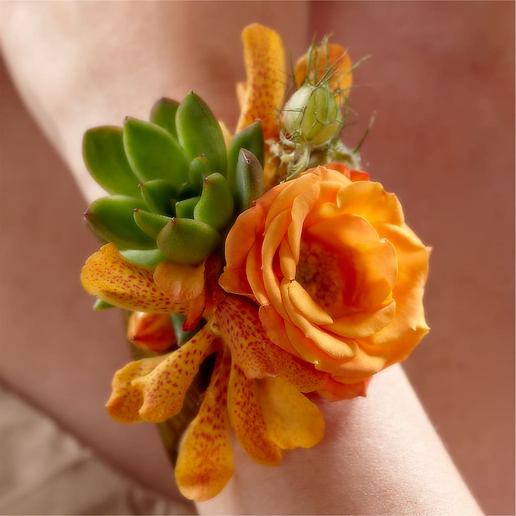 Irresistible Love Wrist Corsage – GOD'S GARDEN FLOWER SHOP, Lancaster CA