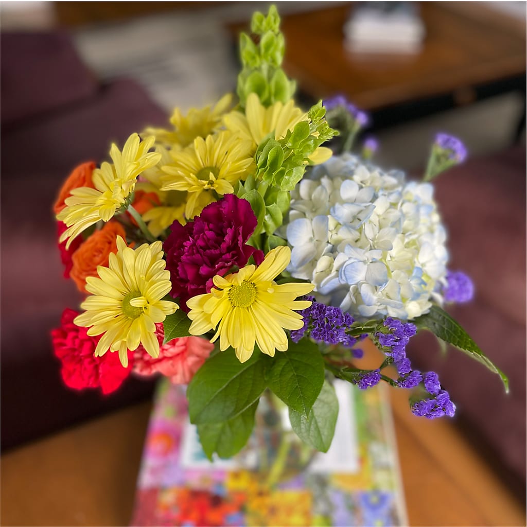 Summer Spectra - A Florist Original – GOD'S GARDEN FLOWER SHOP, Lancaster CA