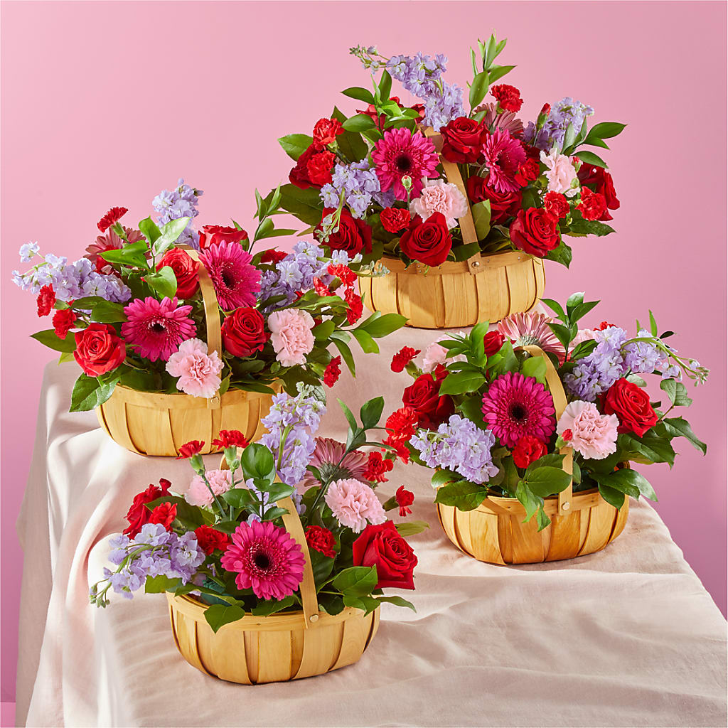 Pink Picnic Basket – GOD'S GARDEN FLOWER SHOP, Lancaster CA