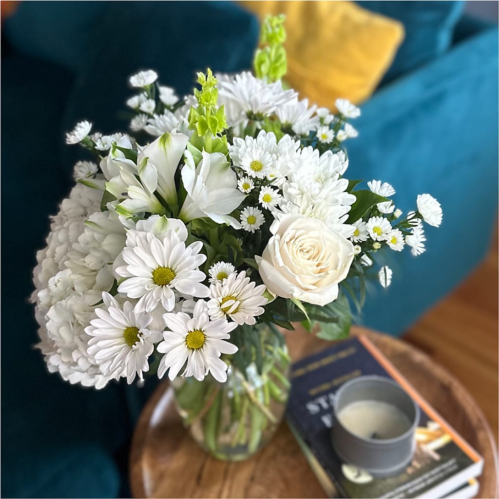 Classic Ivory – A Florist Original – GOD'S GARDEN FLOWER SHOP, Lancaster CA