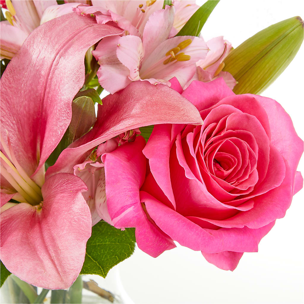 Lots of Love Bouquet – GOD'S GARDEN FLOWER SHOP, Lancaster CA