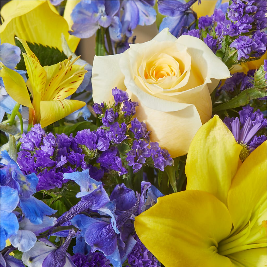 Limoncello Bouquet – GOD'S GARDEN FLOWER SHOP, Lancaster CA