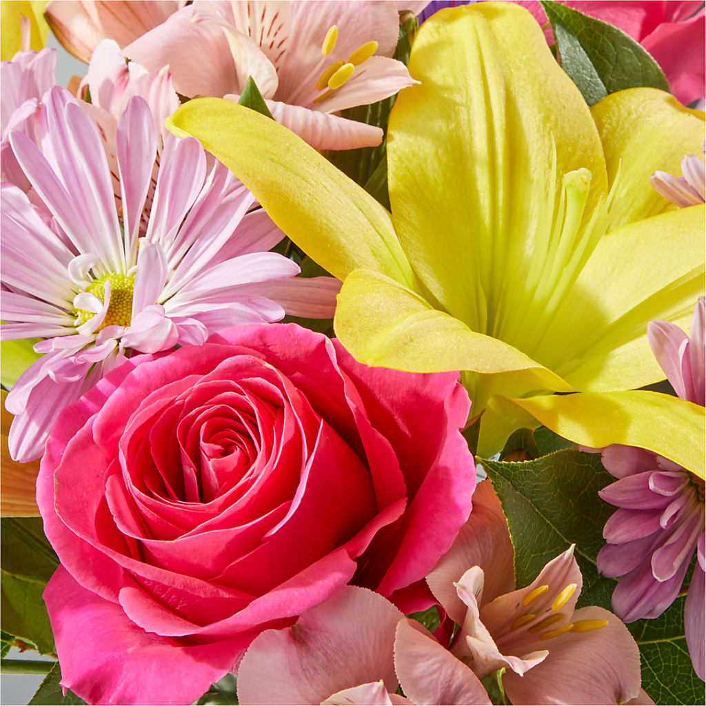 Sprinkles Bouquet – GOD'S GARDEN FLOWER SHOP, Lancaster CA