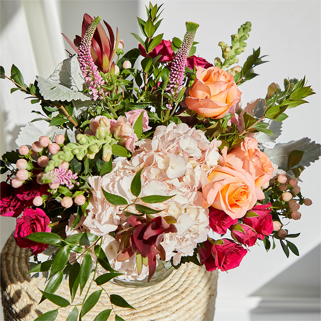 Glitz & Glam Bouquet – GOD'S GARDEN FLOWER SHOP, Lancaster CA