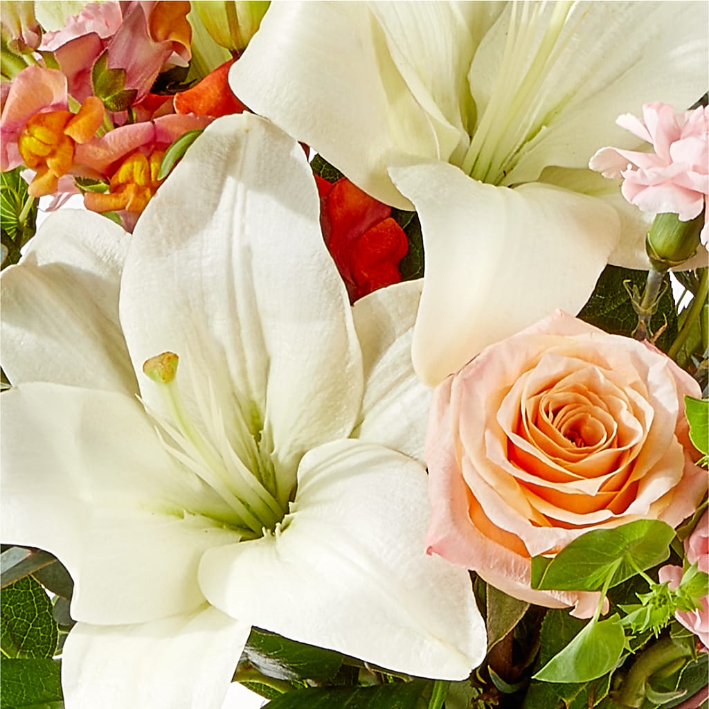 Grapefruit Splash Bouquet – GOD'S GARDEN FLOWER SHOP, Lancaster CA